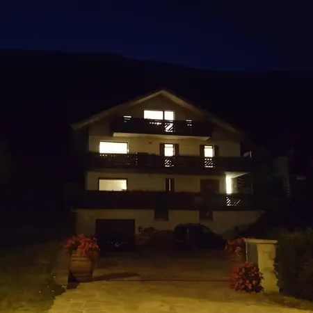 Apartment Pian De Mezz
